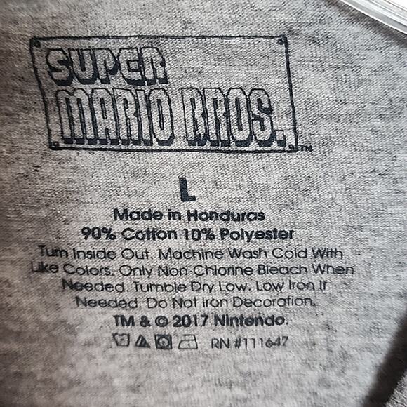 Super Mario Brothers Graphic Tee, Large - Picture 3 of 4